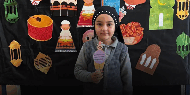 4'üncü kattan düşen 7 yaşındaki Nurbanu hayatını kaybetti