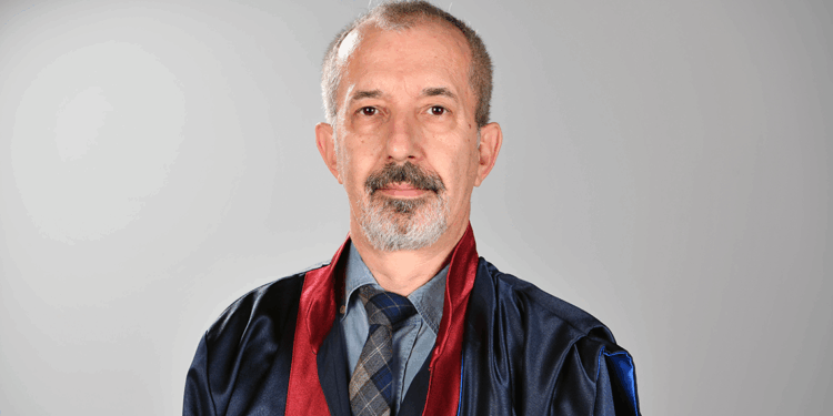 6.2'lik deprem prova gibi değerlendirilmelidir