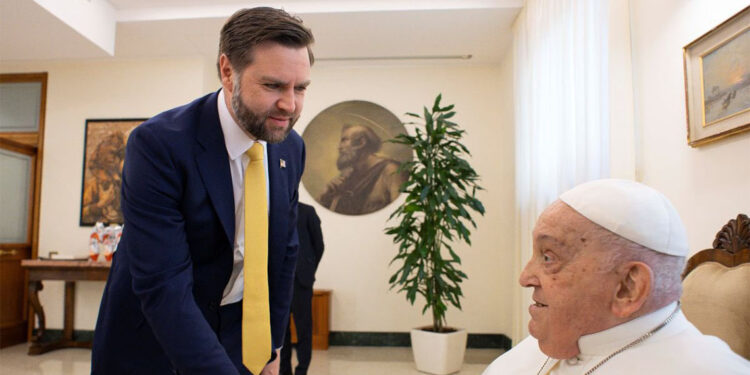 Dün Papa'yı gördüğüm için mutluydum