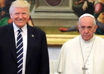 Trump Papa Franciscus'un cenaze törenine katılacak