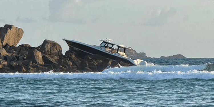 ABD'de feribot ile tekne çarpıştı: 1 ölü, 12 yaralı