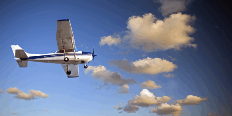 ABD'de küçük uçak düştü: 3 ölü