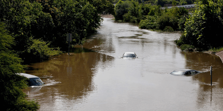 ABD'deki selde 5 kişinin hayatını kaybettiği açıklandı