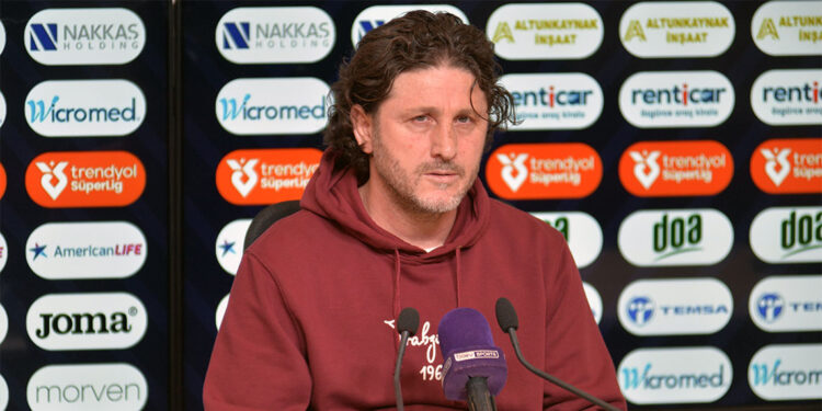 Daha sorumluluk alan bir tarzda oynamamız gerekiyordu