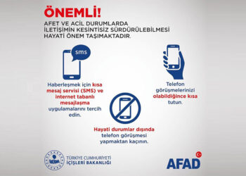 AFAD: Hasarlı yapılara kesinlikle girmeyin