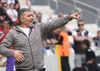 Camiamız bize inansın ve güvensin