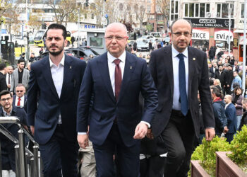AK Parti Bursa İl Başkanı Davut Gürkan'dan Bursa Büyükşehir Belediye Başkanı hakkında suç duyurusu