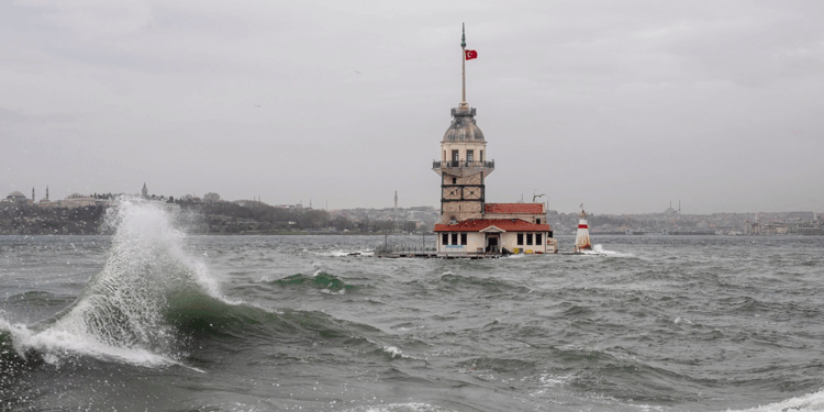AKOM uyardı: İstanbul'da fırtına alarmı!