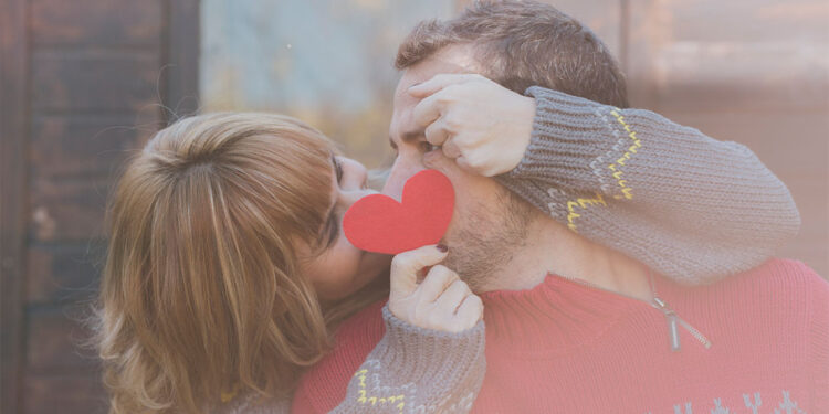 Çok iyi gelen insanlara dikkat et ”Sevgi eksikliği mi, gerçek bağ mı?”