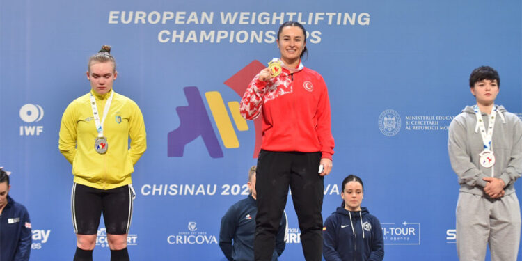 Aysel Özkan Halter Şampiyonası’nda Avrupa İkincisi