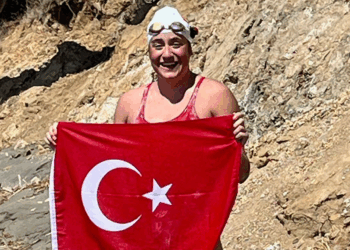 Açık su yüzücüsü Aysu Türkoğlu Ka'iwi Kanalı'nı geçecek
