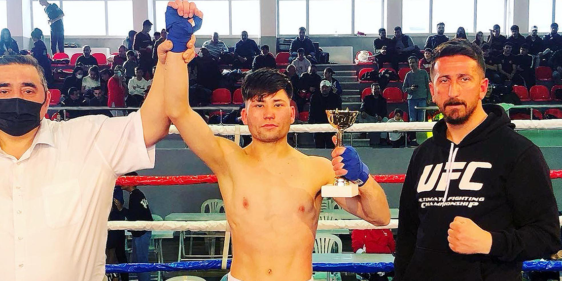 Afgan kick boksçu Hasan Rashıdı’nın büyük mücadelesi