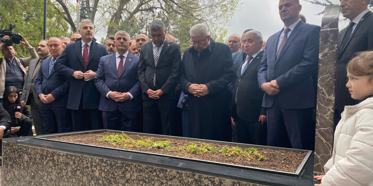 Alparslan Türkeş vefatının 28'inci yıl dönümünde anıldı