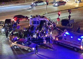 Ambulansla cipin çarpıştığı kaza kamerada; 9 yaralı