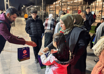 Arnavutköy Belediyesi'nden deprem sonrası vatandaşlara destek