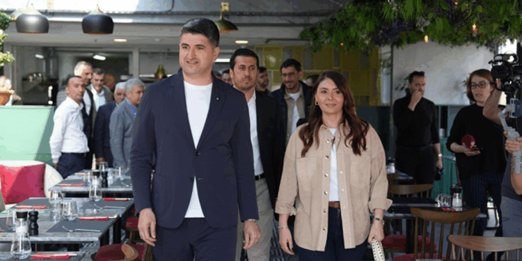 Ataşehir Belediyesi, sosyal tesis restoranı ‘ATA Teras’ı hizmete açtı