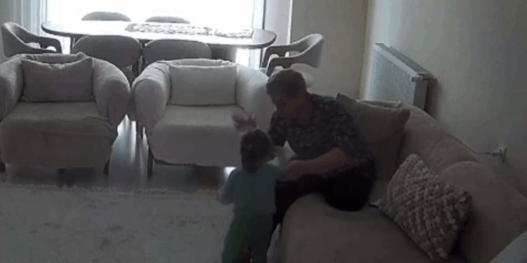 Aydın'da 2 yaşındaki çocuğa şiddet uygulayan bakıcı tutuklandı