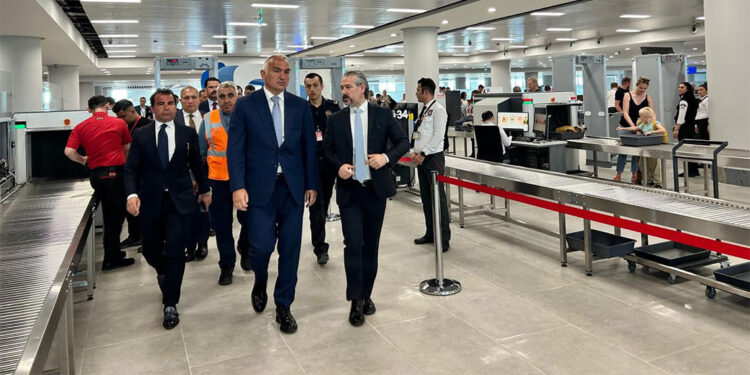 Antalya'da bu yıl 18 milyon ziyaretçiyi ağırlamayı hedefliyoruz