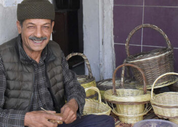 Bergama'da sepetçilik son ustasıyla yaşatılıyor