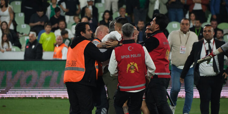 Bodrum FK-Samsunspor maçı sonunda gergin anlar