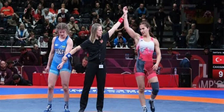 Büyük Kadınlar Avrupa Güreş Şampiyonası'nda ilk gün 4 madalya
