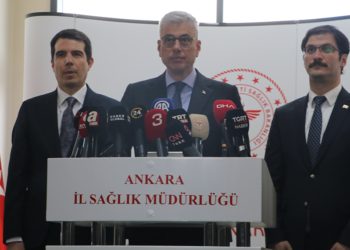 Bakan Memişoğlu, 6 bileşenli karma aşı uygulamasını başlattı