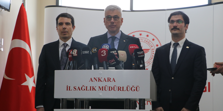 Bakan Memişoğlu, 6 bileşenli karma aşı uygulamasını başlattı