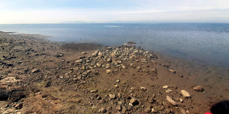 Balıkesir'de deniz çekildi