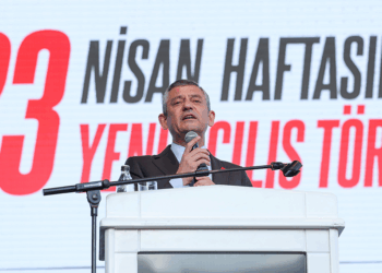 Başörtülü kardeşimin hakkını savunmak o meczuba kalmamış