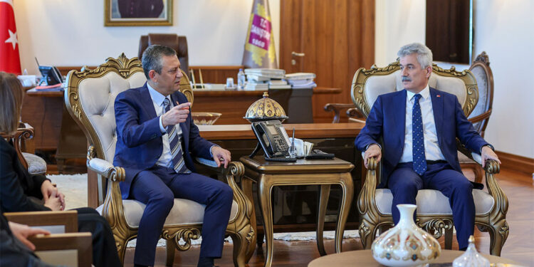 Bu meclis el notuyla yönetilmez