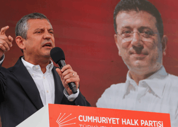 CHP'den Mersin’de 'Millet İradesine Sahip Çıkıyor' mitingi