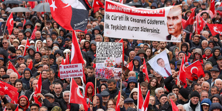 CHP, Samsun'da ilk mitingini gerçekleştirdi