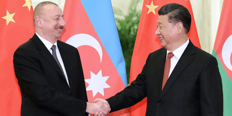 Çin Devlet Başkanı Cinping, İlham Aliyev ile bir araya geldi