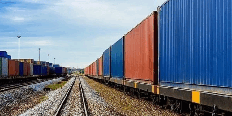 'Çin-Kırgızistan-Özbekistan Demir Yolu’nun inşası başladı