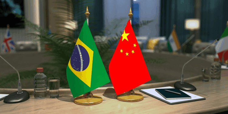 Çin ve Brezilya dışişleri bakanları bir araya geldi