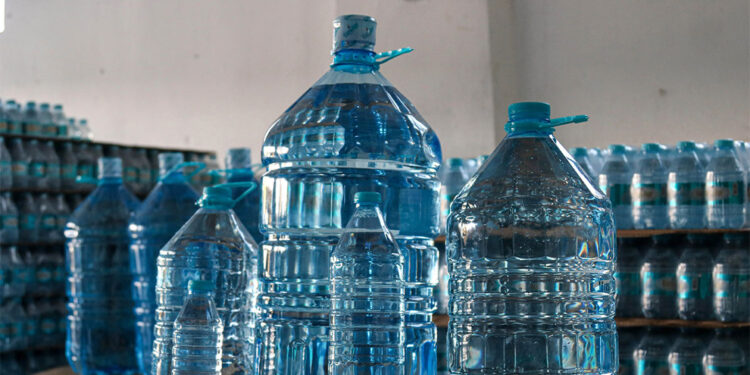 Damacanadan bir bardak suyun maliyeti 1 lira 30 kuruş