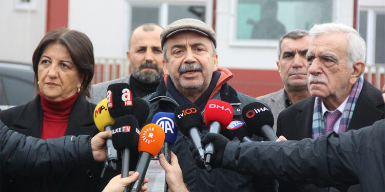 İmralı Heyeti'nin Bakan Tunç ile görüşmesi ertelendi