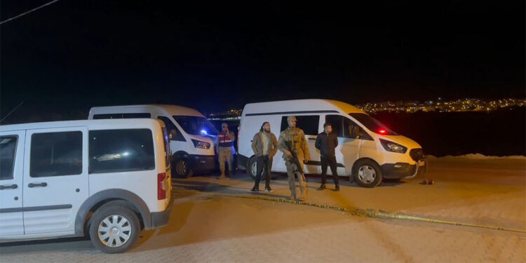 Diyarbakır'da iki aile arasında silahlı kavga: 5 yaralı