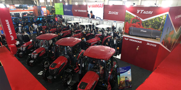 Yanmar Turkey, yeni nesil traktörlerini çiftçiyle buluşturdu