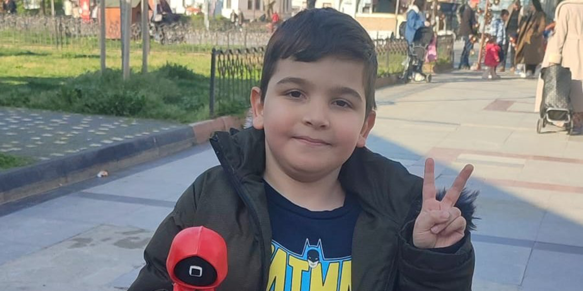 DMD hastası oğlunun tedavisi için el emekleri festivalinde stant açtı