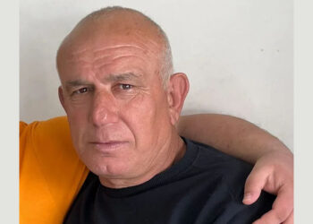 Doğadan topladığı mantardan öldü
