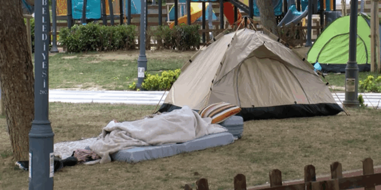 Deprem malzemelerinde fiyat artışı yapan 236 işletme tespit edildi