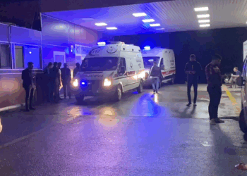 Diyarbakır’da 53 öğrenci zehirlenme şüphesiyle hastaneye kaldırıldı