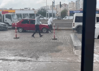 Diyarbakır'da dolu ve sağanak etkili oldu