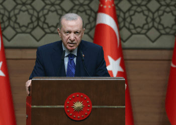 Dünya, çok radikal bir değişimin doğum sancılarını çekiyor