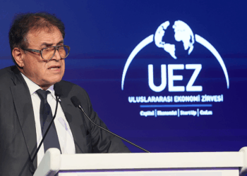 Dünya olarak dümdüz kaosa sürükleniyoruz