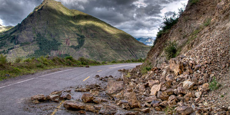 Endonezya'da heyelan: 10 ölü