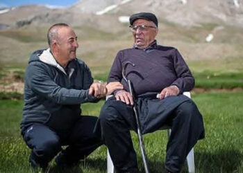Mevlüt Çavuşoğlu'nun babası vefat etti
