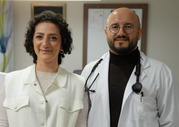 Elle muayenede ile fark etti; tedaviyle kanseri yendi