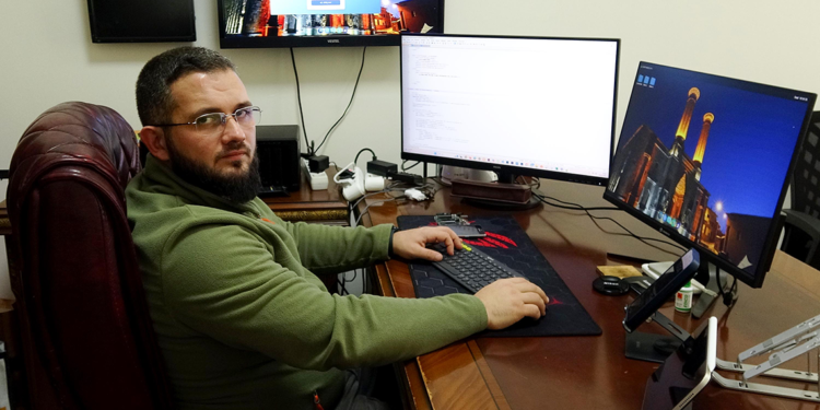 Erzurumlu yazılımcı sosyal paylaşım ağı geliştirdi